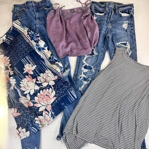BUNDLE + FREE SHIPPING, Junior's XS - Jeans & Tops - 5 pc Lot